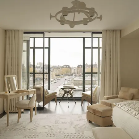 Cheval Blanc & Dior Cheval Blanc Paris