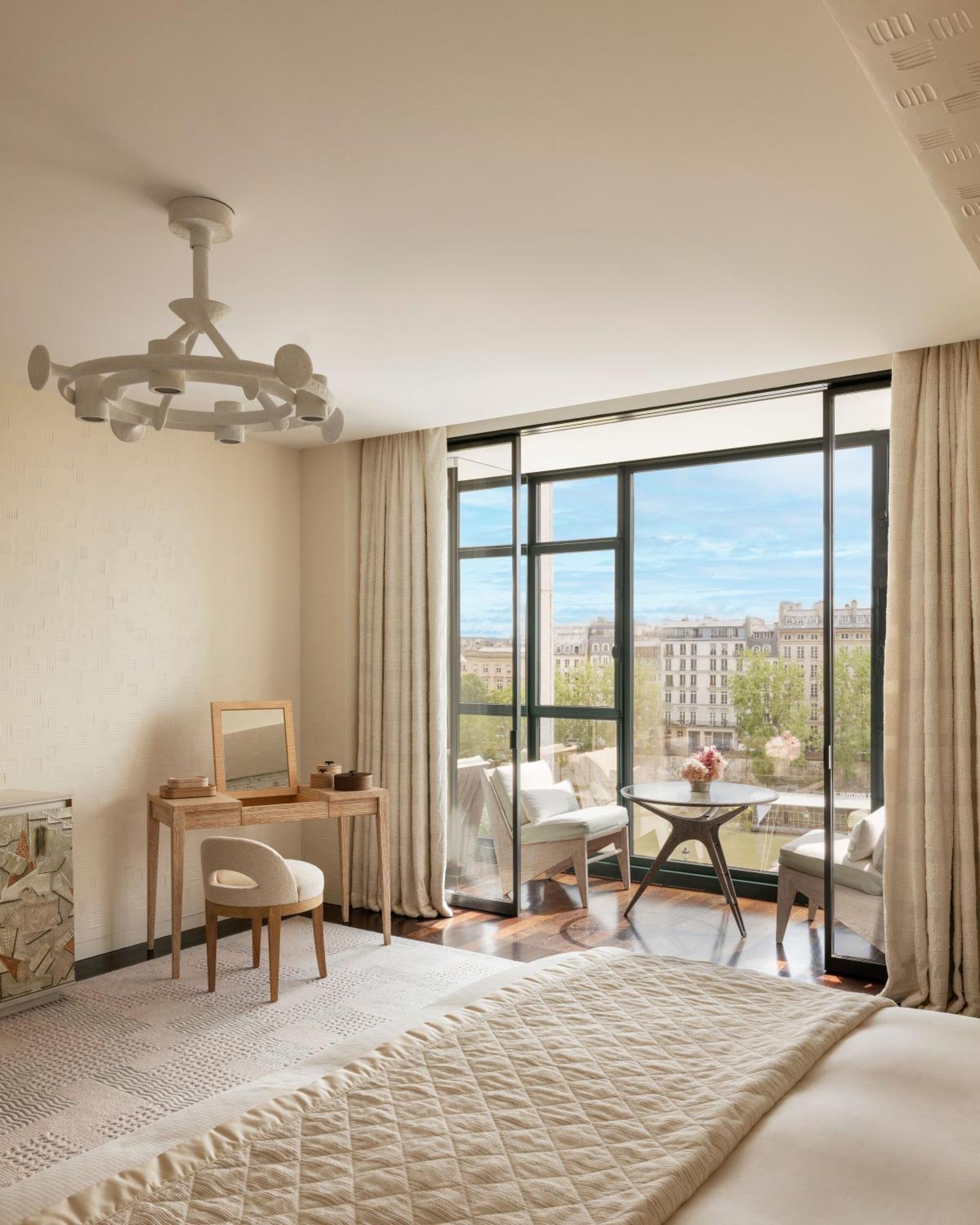 Cheval Blanc & Dior Cheval Blanc Hotel