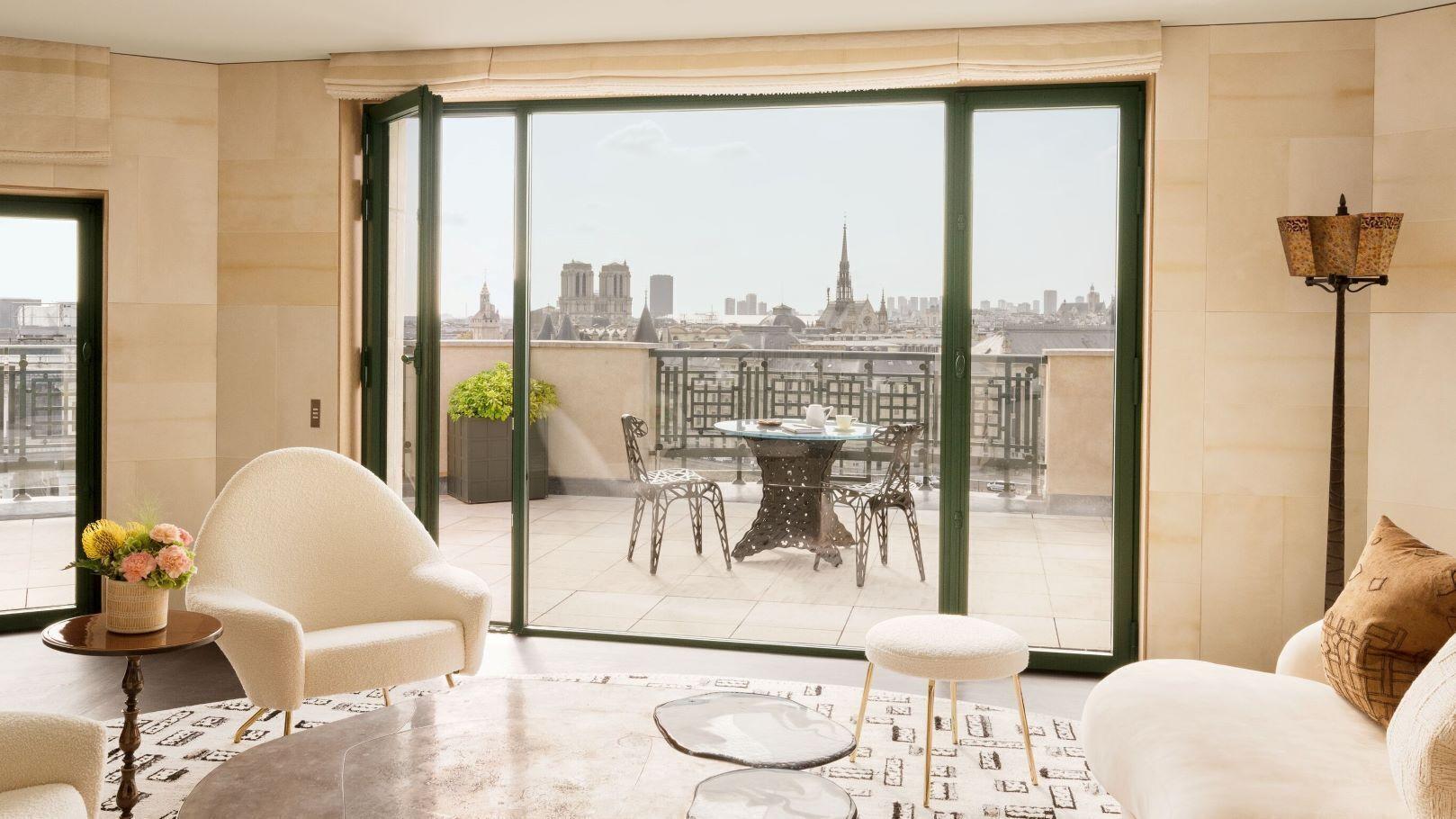 Cheval Blanc & Dior Cheval Blanc Hotel Paris